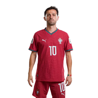 Camisola da Seleção Portuguesa de Futebol para o Mundial 2026 (versão de jogador/versão de jogo) — Médios: N.º6 MATHEUS NUNES , Nº8 BRUNO FERNANDES, Nº10 BERNARDO SILVA