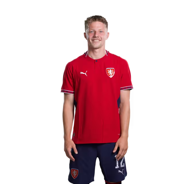 Dres české fotbalové reprezentace pro mistrovství světa 2026 (hráčská/zápasová verze) — Záložníci: č. 8 Vladimir DARIDA, č. 12 Lukáš CERV, č. 17 Lukáš PROVOD
