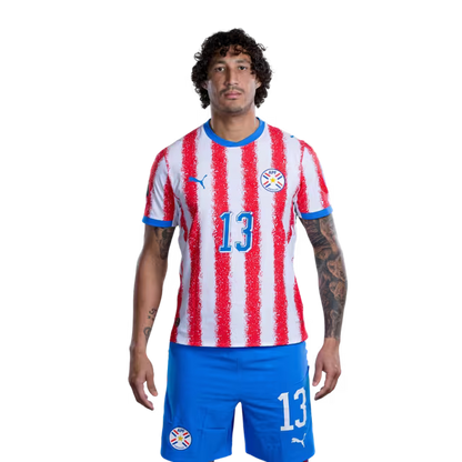Selección Nacional de Fútbol Paraguay 2026 FIFA Mundial Jersey (Versión Jugador ha Versión Partido) - Defensores: No 5 Fabian BALBUENA, No 6 Junior ALONSO,No. 16 José CANALE rehegua