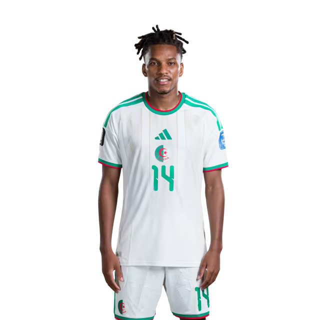قميص المنتخب الجزائري لكرة القدم لكأس العالم 2026 (نسخة اللاعبين/نسخة المباريات) - لاعبو الوسط: رقم 14 هشام بوداوي، رقم 19 نبيل بن طالب، رقم 22 إبراهيم مازا، رقم 24 ياسين تيتراوي