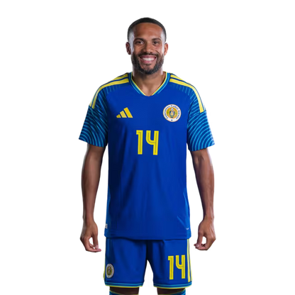 Jersey di Kopa Mundial 2026 Selekshon Nashonal di Futbòl Kòrsou (Vershon di Hungadó/Vershon di Partido) —Delanteronan: No.13 Tyrese NOSLIN, No.14 Kenji GORRE, No.16 Jearl MARGARITHA