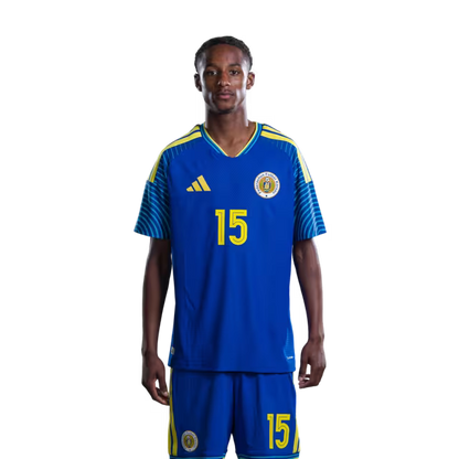 Jersey di Kopa Mundial 2026 Selekshon Nashonal di Futbòl Kòrsou (Vershon di Hungadó/Vershon di Partido) —Mediokampista: No.10 Leandro BACUNA, No.15 Arjany MARTHA, No.21 Tahith CHONG, No.22 Kevin FELIDA