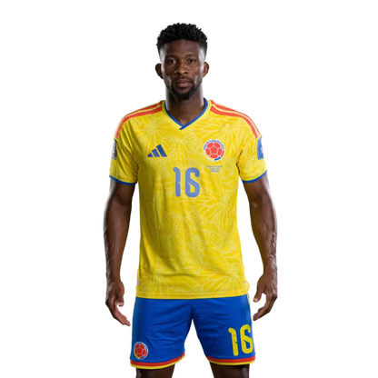 Camiseta de la Selección Nacional de Fútbol de Colombia para el Mundial 2026 (Versión jugador/Versión partido) — Centrocampistas: N.º 16 Jefferson LERMA, N.º 20 Juan QUINTERO