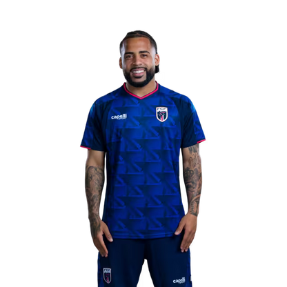 Camisola da Selecção Nacional de Futebol de Cabo Verde para o Campeonato do Mundo de 2026 (versão de jogador/versão de jogo) — Médios: Nº18 TELMO ARCANJO, Nº21 NUNO DA COSTA,Nº26 HELIO VARELA
