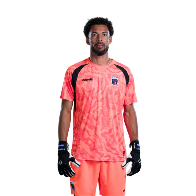 Camisola da Seleção Cabo-verdiana de Futebol para o Campeonato do Mundo de 2026 (versão de jogador/versão de jogo) — Guarda-redes: N.º 1 VOZINHA, N.º 12 MARCIO ROSA, N.º 23 CJ DOS SANTOS