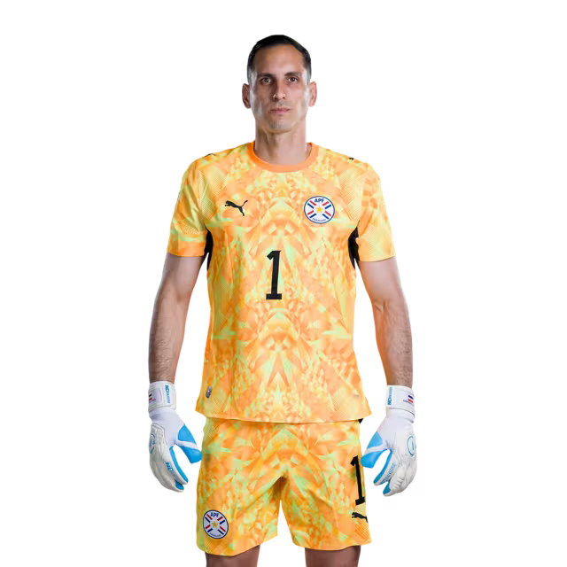 Selección Nacional de Fútbol Paraguay 2026 FIFA Mundial Jersey (Versión Jugador ha Versión Partido) - Porteros: No 1 Gatito FERNANDEZ, No 12 Orlando GILL,No. 22 Gastón OLVEIRA rehegua