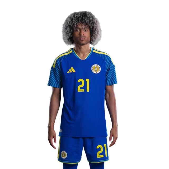 Jersey di Kopa Mundial 2026 Selekshon Nashonal di Futbòl Kòrsou (Vershon di Hungadó/Vershon di Partido) —Mediokampista: No.10 Leandro BACUNA, No.15 Arjany MARTHA, No.21 Tahith CHONG, No.22 Kevin FELIDA