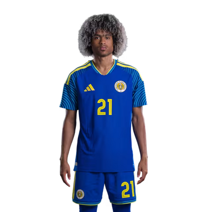 Jersey di Kopa Mundial 2026 Selekshon Nashonal di Futbòl Kòrsou (Vershon di Hungadó/Vershon di Partido) —Mediokampista: No.10 Leandro BACUNA, No.15 Arjany MARTHA, No.21 Tahith CHONG, No.22 Kevin FELIDA