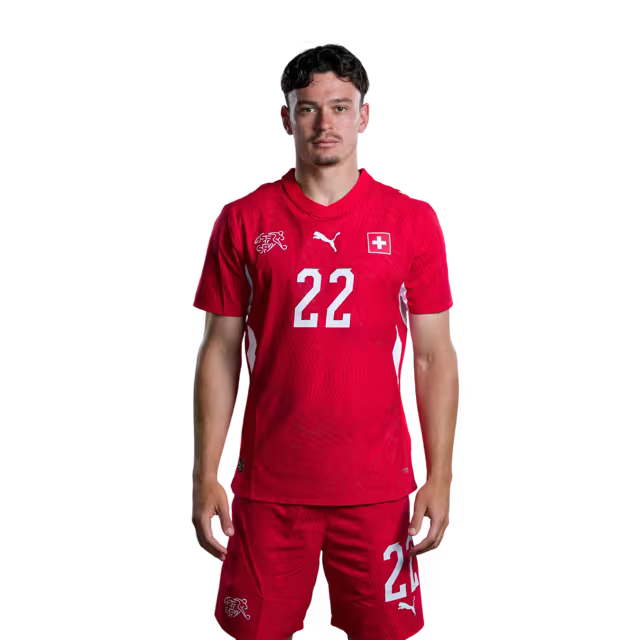 Schweizer Fußballnationalmannschaftstrikot 2026 (Spielerversion/Spielversion) — Mittelfeldspieler: Nr. 20 Michel Aebischer, Nr. 22 Fabian Rieder