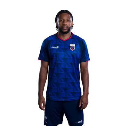 Camisola da Seleção Cabo Verde para o Mundial 2026 (Versão Jogador/Versão Jogo) — Defesas: Nº 5 Logan Costa, Nº 15 Sidny Lopes Cabral, Nº 22 Steven Moreira