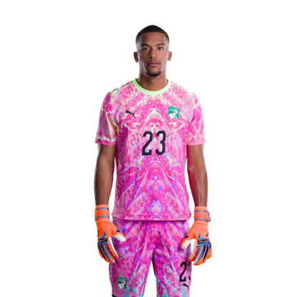 Maillot de l'équipe nationale de football de Côte d'Ivoire pour la Coupe du monde 2026 (version joueur/version match) — Gardiens de but : n°1 Yahia Fofana, n°16 Mohamed KONE, n°23 Alban Lafont