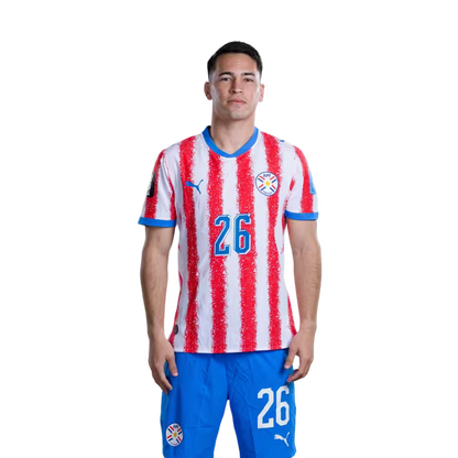 Selección Nacional de Fútbol Paraguay 2026 FIFA Mundial Jersey (Versión Jugador ha Versión Partido) - Defensores: No 15 Gustavo GOMEZ, No 26 Alexandro MAIDANA