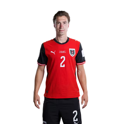 Österreichisches Nationalmannschaftstrikot für die WM 2026 (Spielerversion/Match-Version) – Abwehrspieler: Nr. 2 David Affengruber, Nr. 3 Kevin Danso, Nr. 5 Stefan Posch