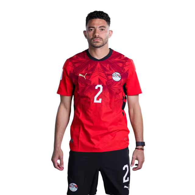 قميص المنتخب المصري لكرة القدم لكأس العالم 2026 (نسخة اللاعبين/نسخة المباريات) — المدافعون: رقم 2 ياسر إبراهيم، رقم 3 محمد هاني، رقم 4 حسام عبد المجيد.