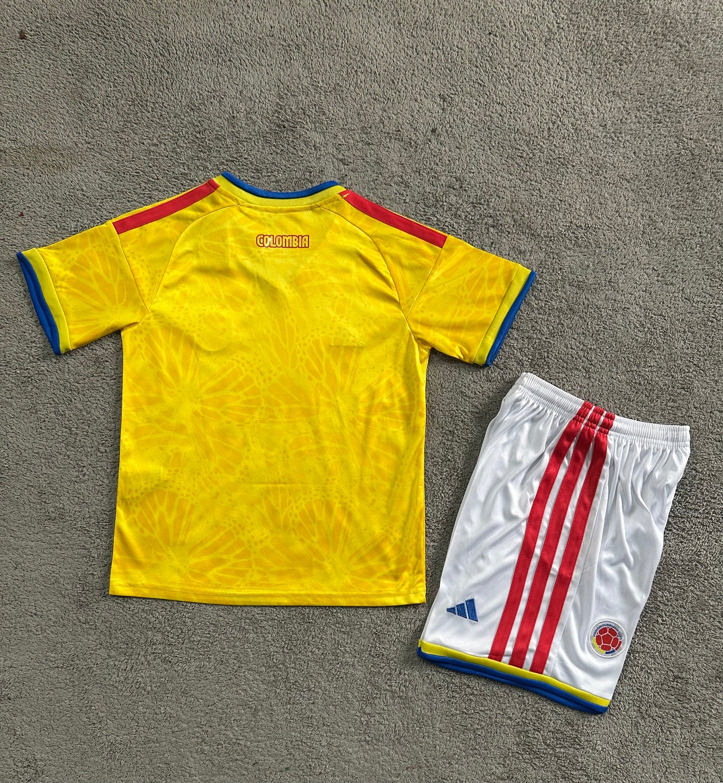Camiseta de Colombia para niños (Mundial 2026) – Opciones a juego para toda la familia disponibles
