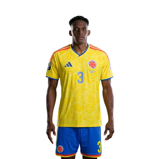 Camiseta de la Selección de Colombia para el Mundial 2026 (Versión jugador/Versión partido) — Defensas: N.º 2 Daniel Muñoz, N.º 3 Jhon Lucumí, N.º 4 Santiago Arias.