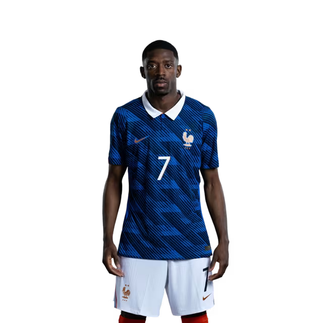 Maillot de l'équipe de France de football pour la Coupe du Monde 2026 (Version joueur/Version match) — Attaquants : n° 7 Ousmane DEMBÉLÉ, n° 9 Marcus THURAM, n° 10 Kylian MBAPPÉ
