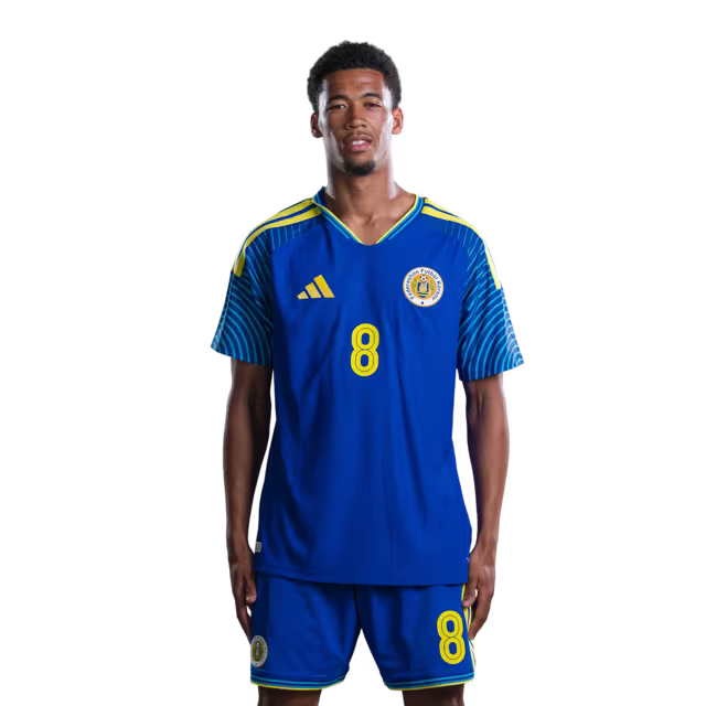 Jersey di Kopa Mundial 2026 Selekshon Nashonal di Futbòl Kòrsou (Vershon di Hungadó/Vershon di Partido) —Mediokampista: No. 6 Godfried ROEMERATOE, No. 7 Juninho BACUNA, No. 8 Livano COMENENCIA