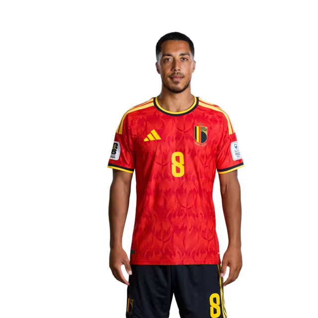 Belgisch nationaal voetbalelftal – WK-shirt 2026 (spelersversie/wedstrijdversie) — Middenvelders: nr. 6 Axel Witsel, nr. 7 Kevin De Bruyne, nr. 8 Youri Tielemans