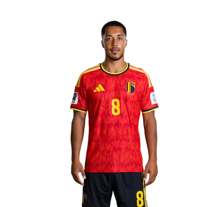Belgisch nationaal voetbalelftal – WK-shirt 2026 (spelersversie/wedstrijdversie) — Middenvelders: nr. 6 Axel Witsel, nr. 7 Kevin De Bruyne, nr. 8 Youri Tielemans