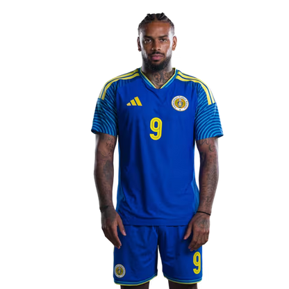 Jersey di Kopa di Mundu 2026 Selekshon Nashonal di Futbòl Kòrsou (Vershon di Hungadó/Vershon di Partido)-Delanteronan: No.9 Juergen LOCADIA, No.11 Jeremy Antonisse,No.12 Sontje HANSEN
