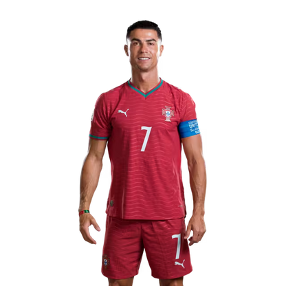 Camisola da Seleção Portuguesa de Futebol para o Mundial 2026 (versão de jogador/versão de jogo) - Avançados: Nº 7 CRISTIANO RONALDO, Nº 9 GONCALO RAMOS, Nº 11 JOAO FELIX